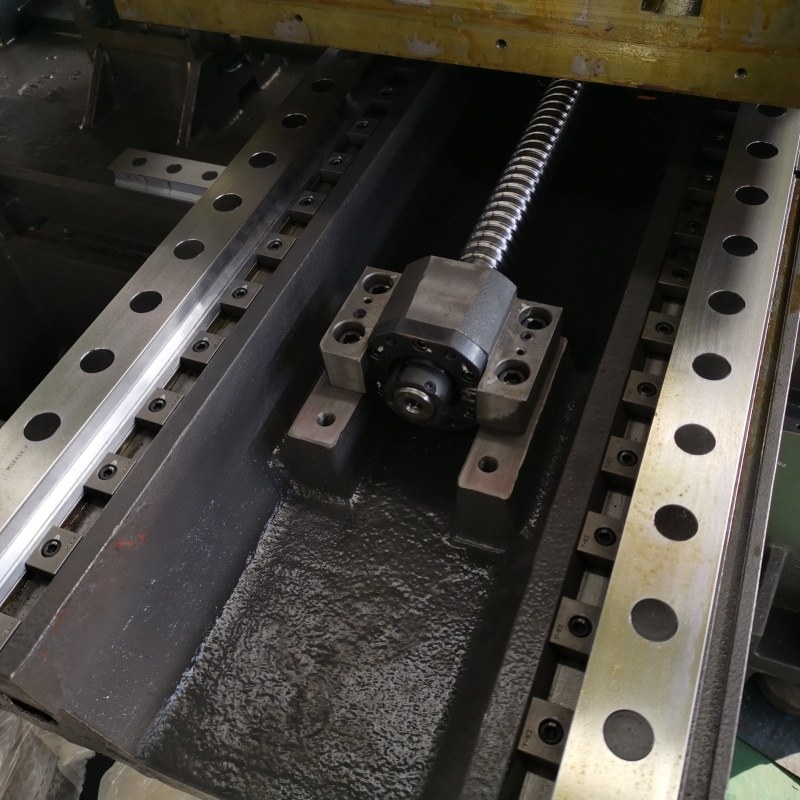 vmc855 vertical machining center