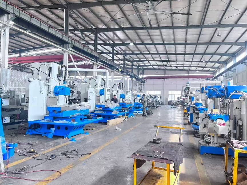 Milling Machine with Power Feed Milling Machine with Power Feed